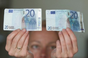 Het briefje van twintig euro dat Sjoerd Vreugdenhil in handen kreeg tijdens een braderie in Nunspeet.